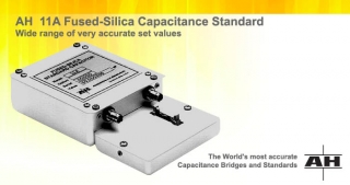 AH 11A fused-silica capacitance standards
